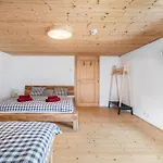 U Viktora Lodge *